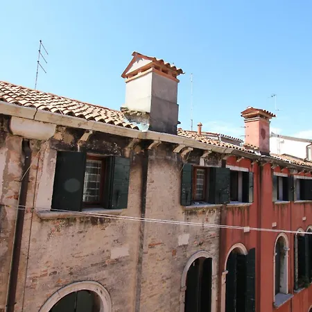 City Apartments Rialto Market-2